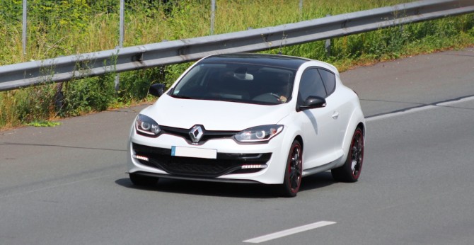 Renault Megane 3 2 0 Tce 180 Ch L Essai Et Les 18 Avis