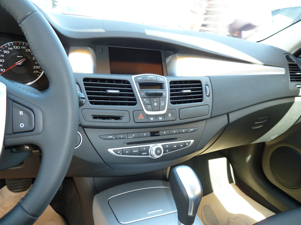 Pour 2007 2015 Renault Laguna 3 ensemble de style intérieur complet,  couverture de tableau de bord, accessoires de porte de voiture, revêtement  de Console, pièces de garniture -  France