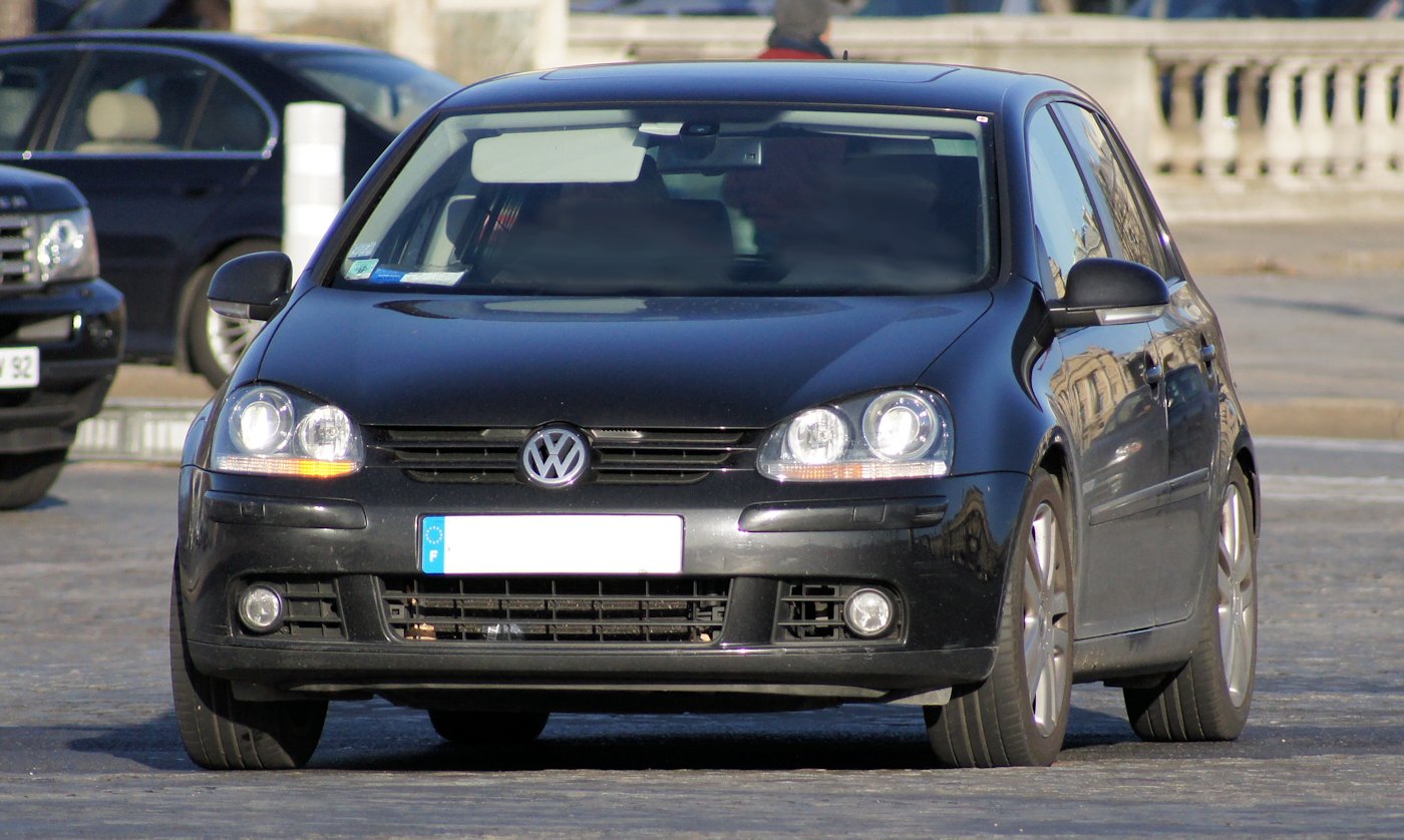 Bouton trappe à essence Carburant Volkswagen VW Jetta Golf 5 MK5 Plus  Touran