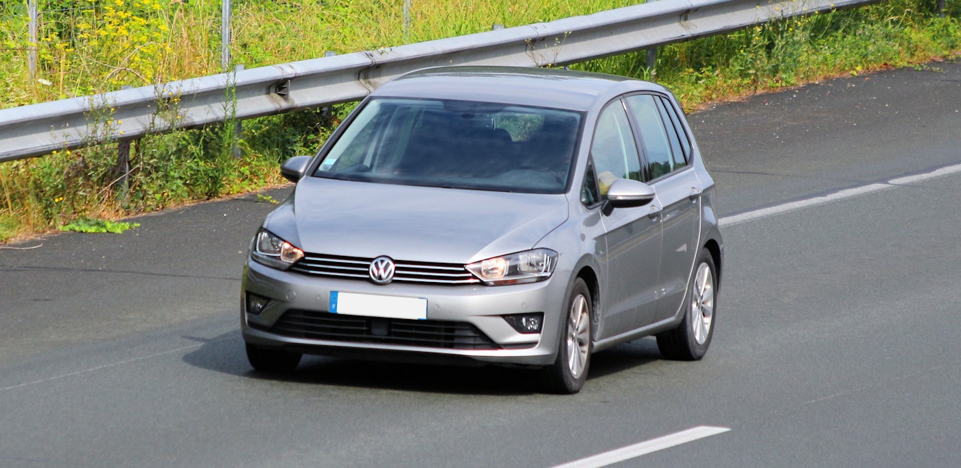 Essai du Volkswagen Golf Sportsvan 2014-2021 : La Plus laisse la place à la  Sportsvan (+ 107 avis)