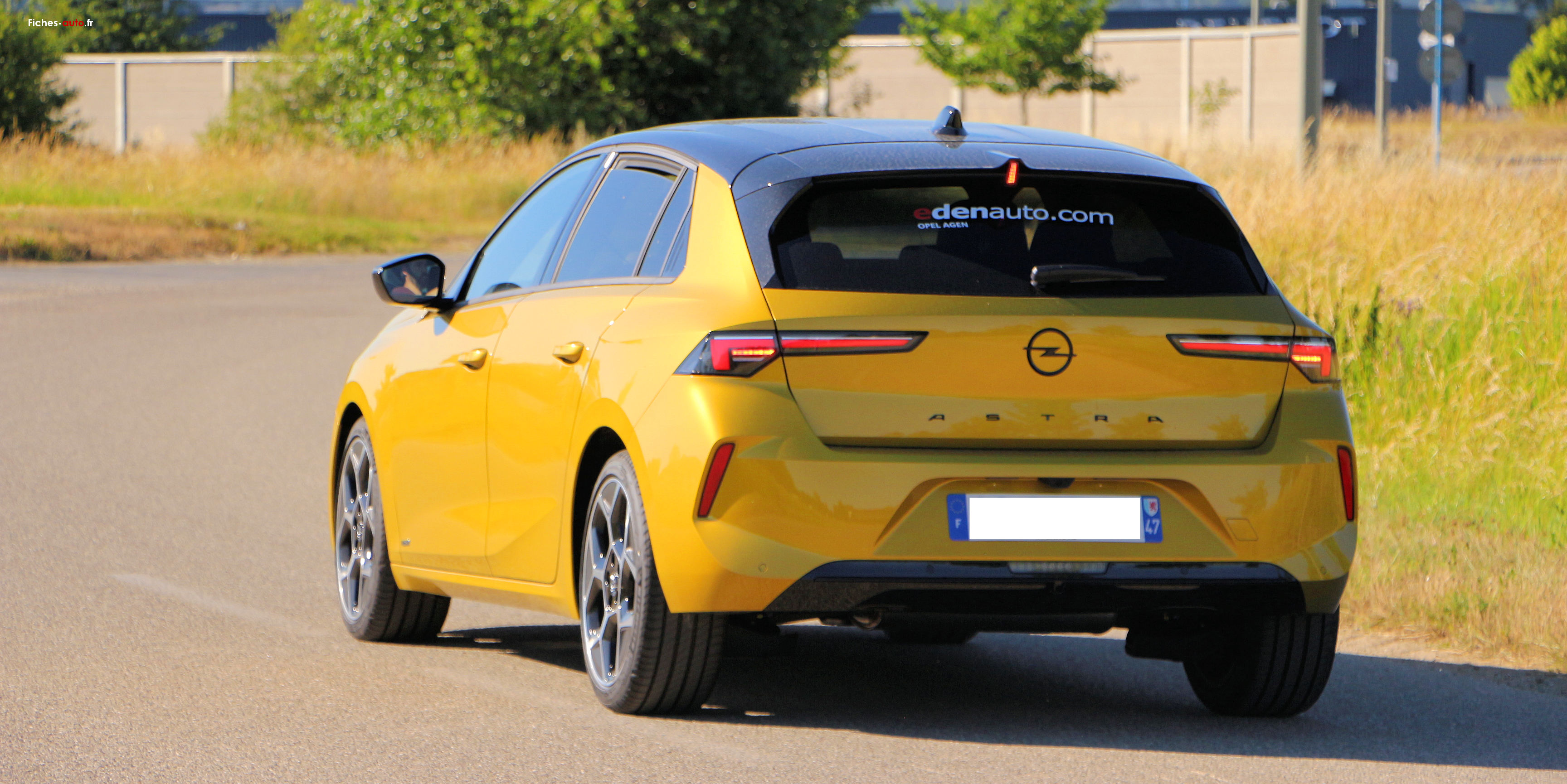 L'Opel Adam recharge les smartphones sans fil par induction