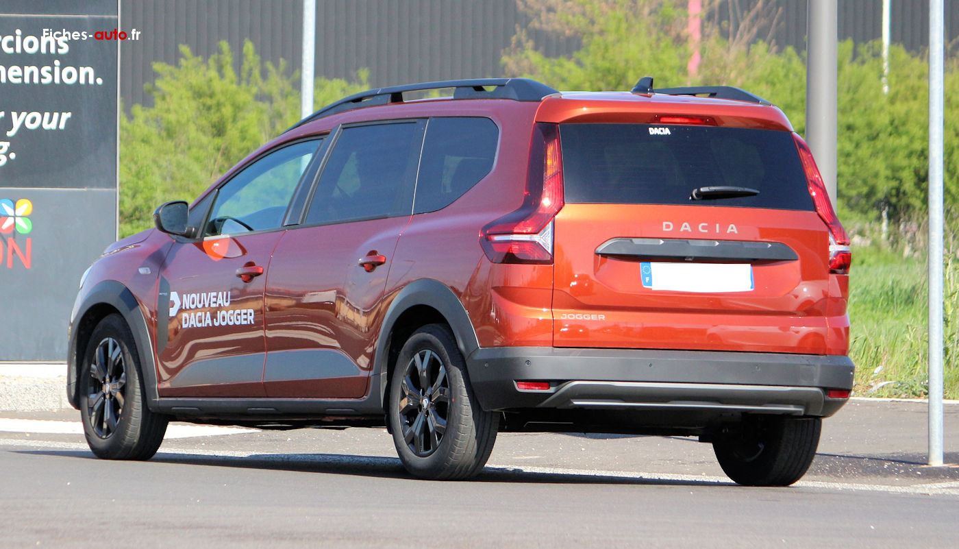 SUNPLEX Black In-Channel Wind Deflectors For Dacia Jogger 2021+ (2-Piece Set)