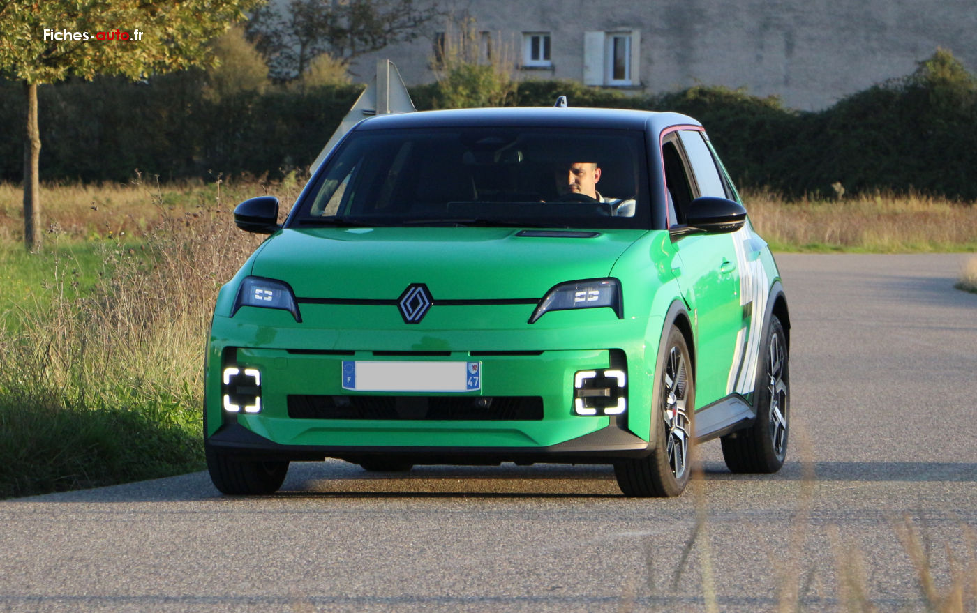 L'essai à 360 degrés de la Renault R5 E-tech (2024) ainsi que les 11 avis