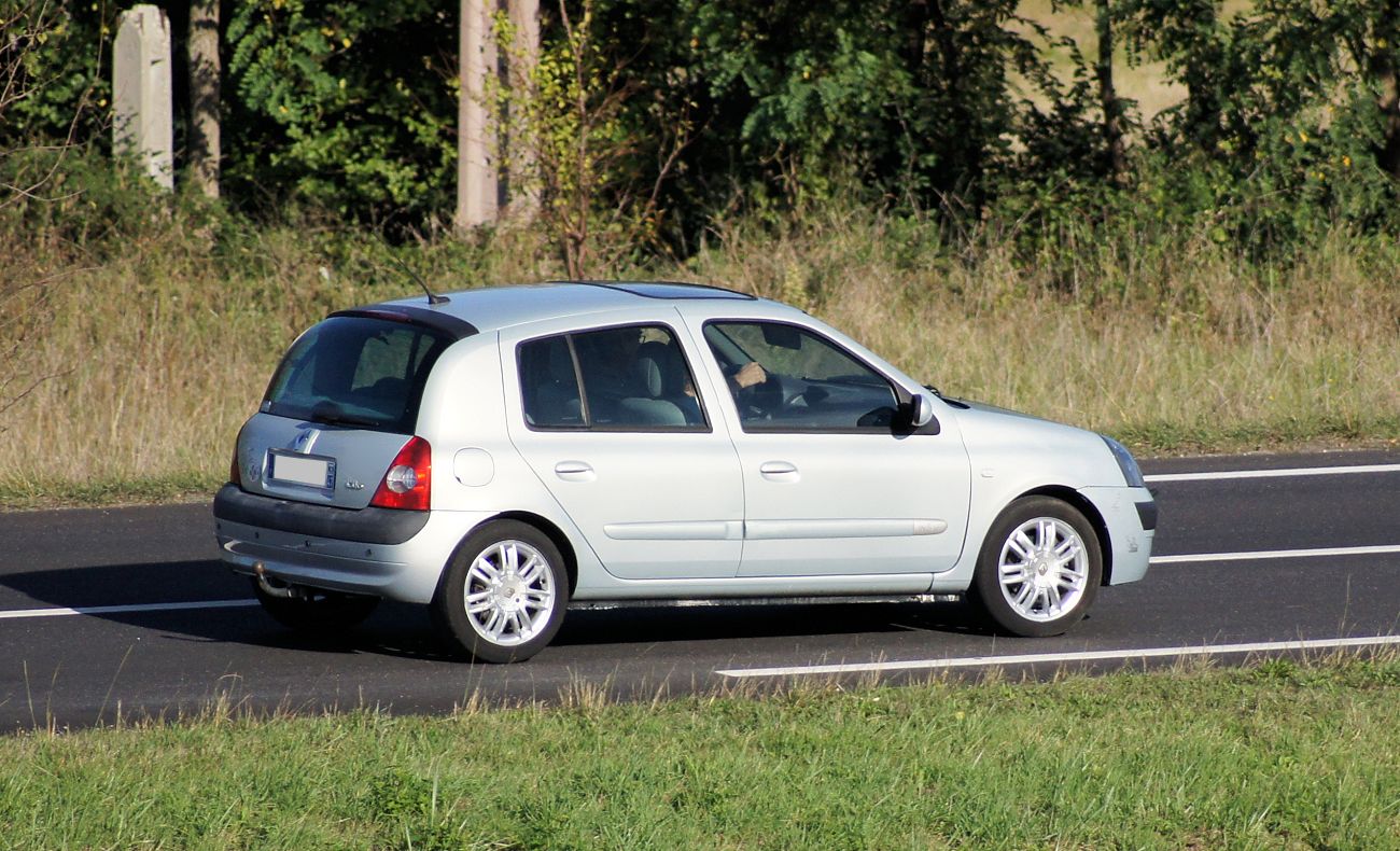 Renault Clio 2 1.9 dti 80 ch : L'essai et les 24 avis.